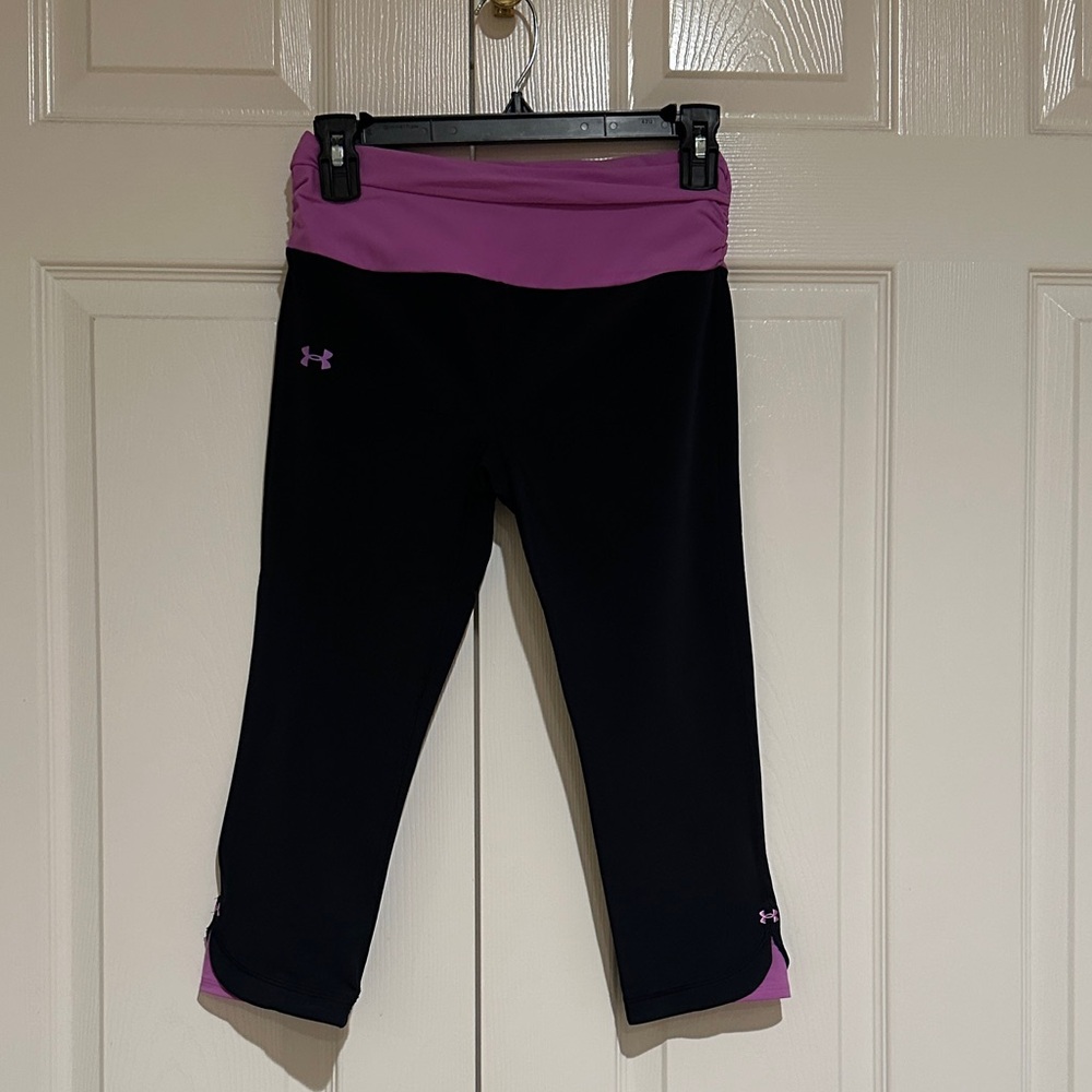 Under Armour Women’s Leggings in Black and Pink